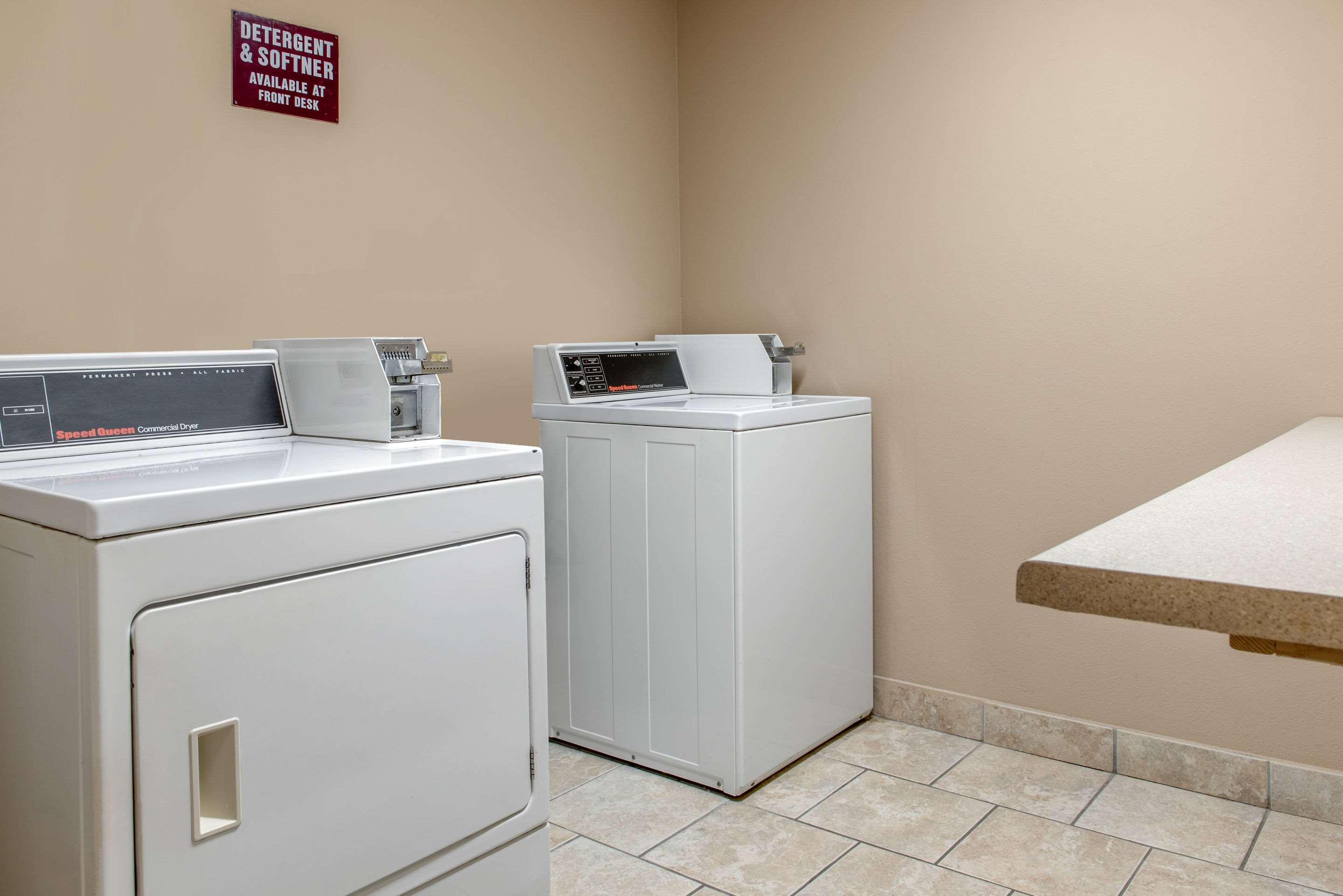 Quality Inn Bloomington Near University Exteriör bild