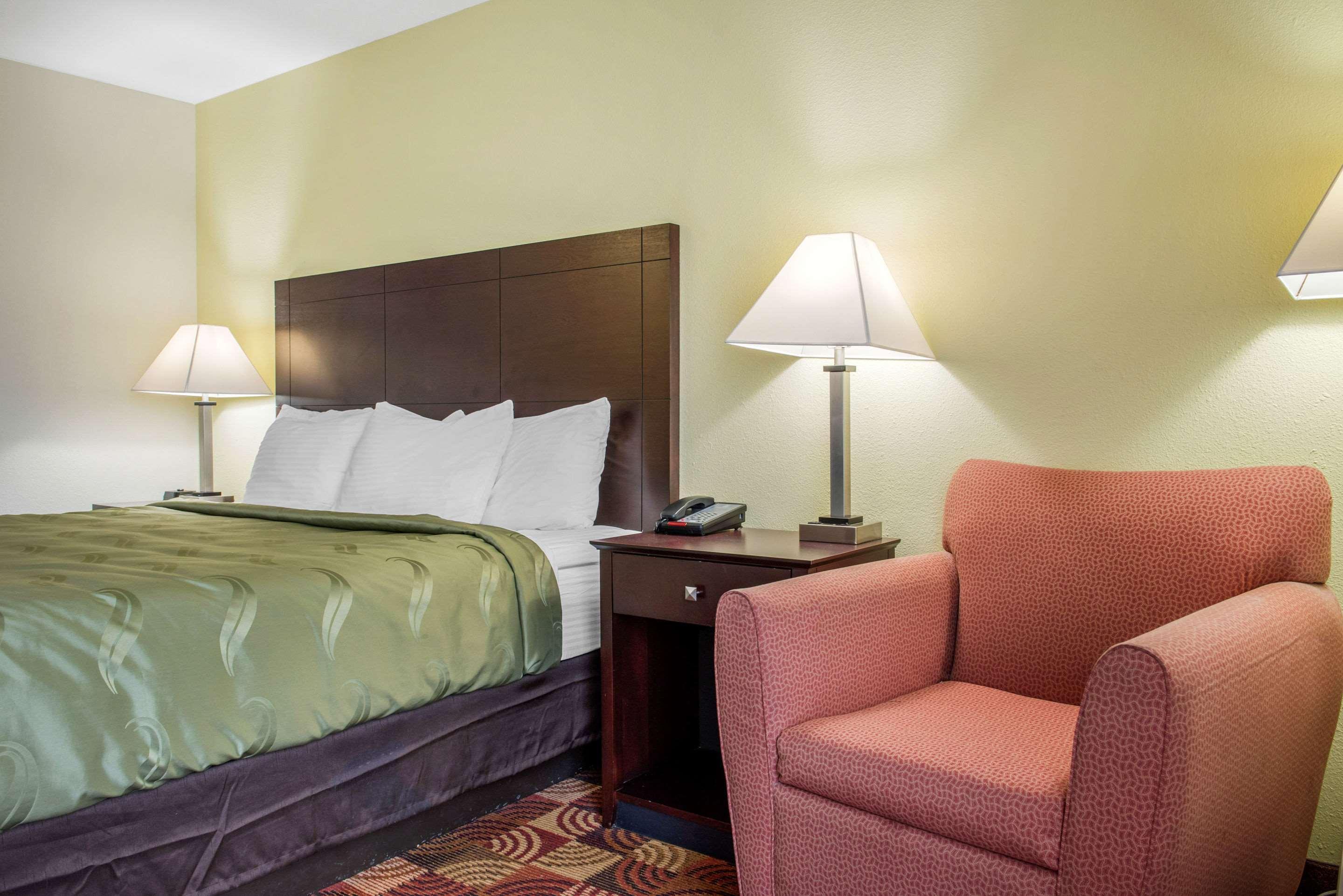 Quality Inn Bloomington Near University Exteriör bild