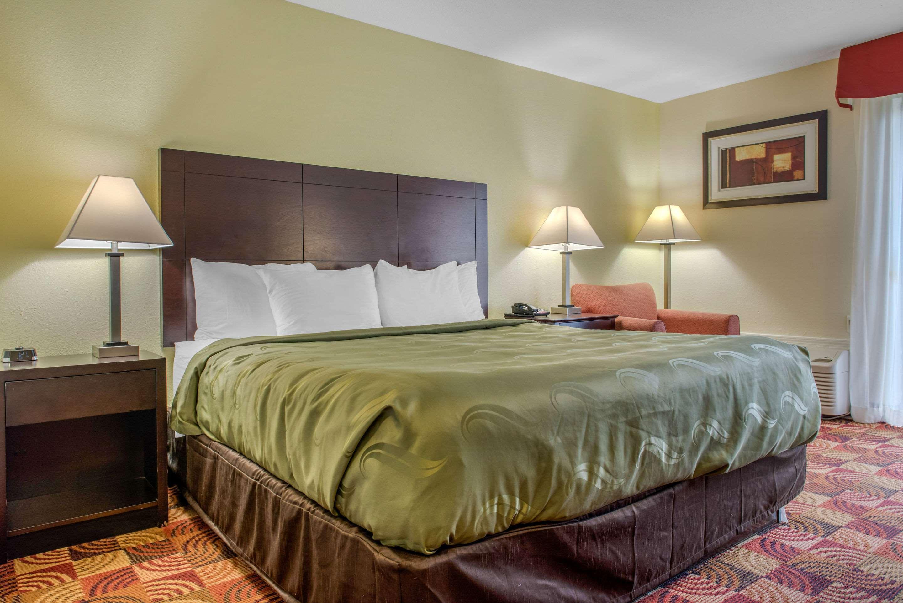 Quality Inn Bloomington Near University Exteriör bild