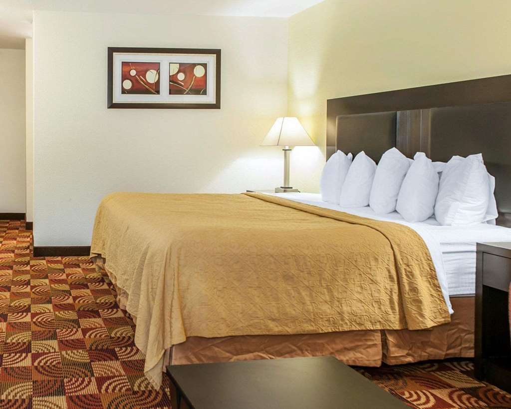 Quality Inn Bloomington Near University Rum bild
