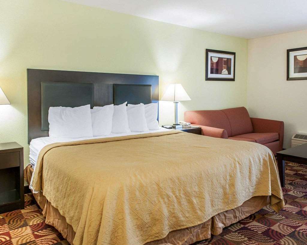 Quality Inn Bloomington Near University Rum bild
