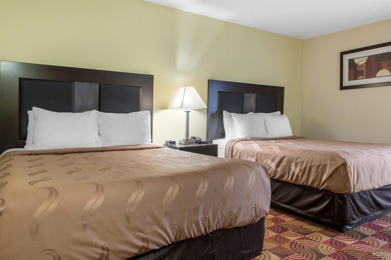 Quality Inn Bloomington Near University Exteriör bild